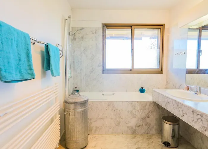 Le Chateau De La Pinede Ap4198 By Riviera Homes * Juan-les-Pins